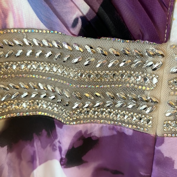 XSCAPE Floral Print Embellished Waist Gown Dress - Picture 15 of 16